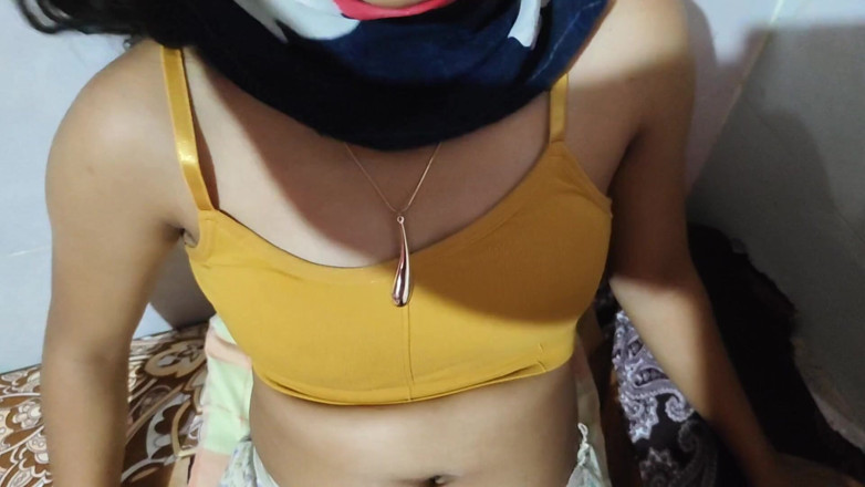 Yours_Pooja69: Desi Hardcore BDSM with Stepsister in Mumbai and She Is...