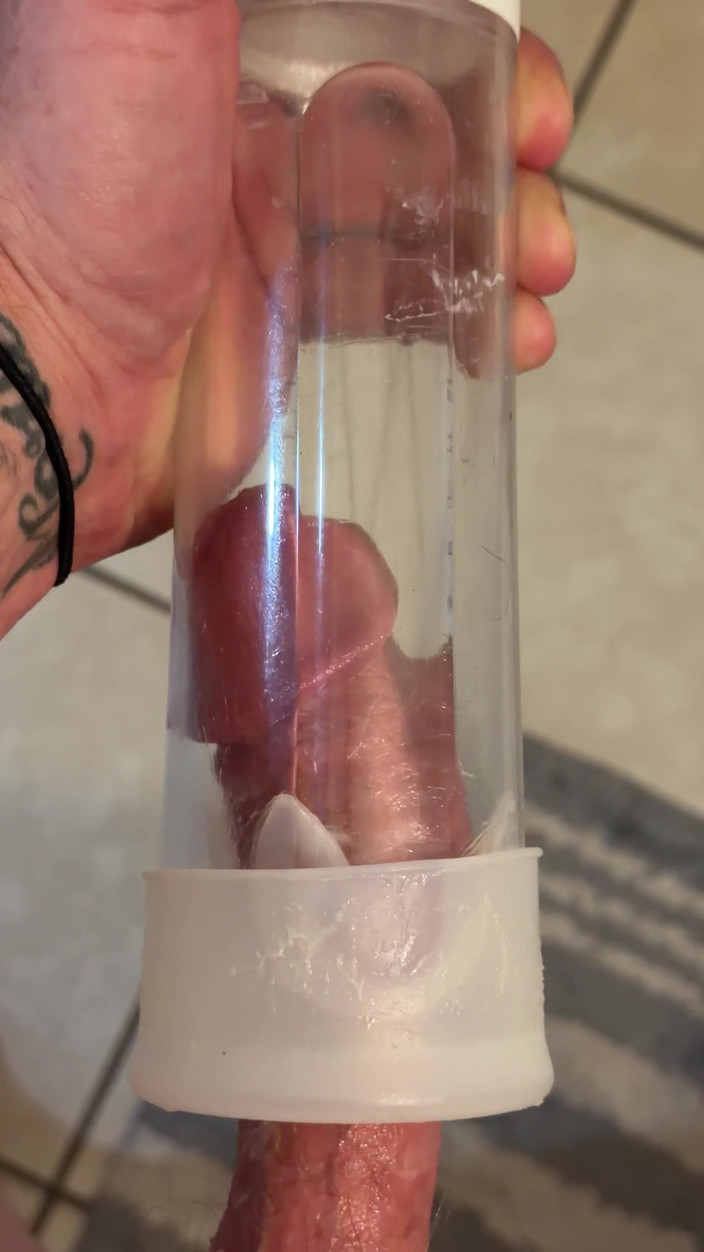 Cox Cummin: Pumping up Penis