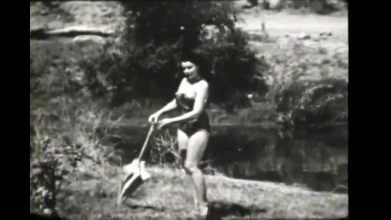 Vintage megastore: Vintage czarno-białe erotyczne miejsce porno (cały film)