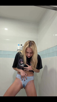 Love My Messy Pees!
