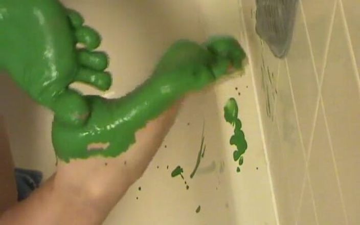 Чарли Чэйз: Зеленые ступни Charlee Chase