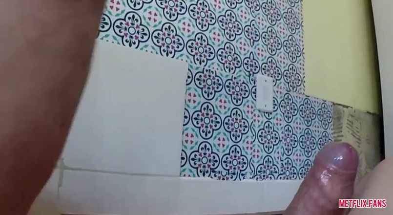 pornland: ホットな大学の友人が年上です