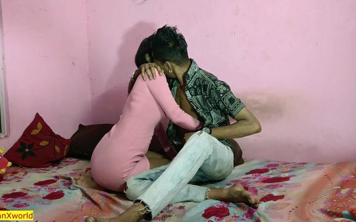 Indian Xshot: Desi village 18 år flickvän förspel sex! Desi ny het tjej knullar