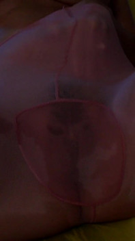 Pisseuse Jasmine Rouge - Filthy German Piss Queen Unleashes Massive Golden Streams