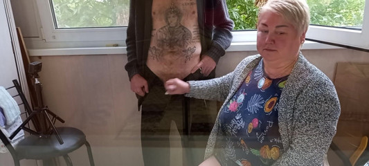 Zona901: Menina masturba meu pau na varanda