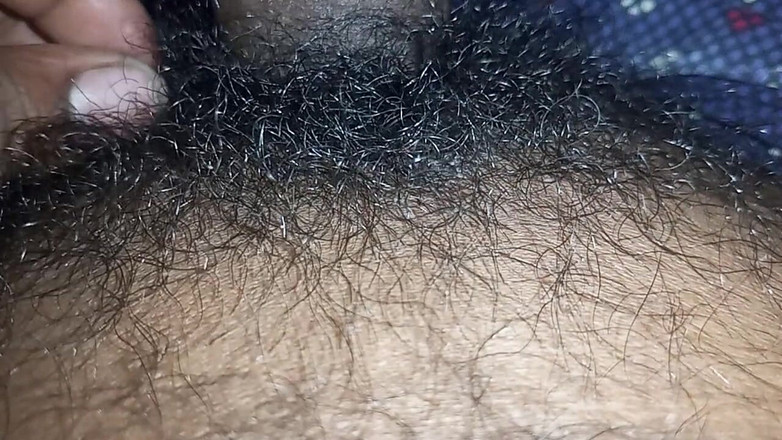 Hungry cliff: Desi čůrák