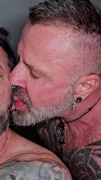 Cholerny Glory Hole