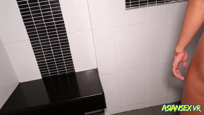 Tommy Stone: Сногсшибательная Азиатская Милфа С Большой Задницей Раком