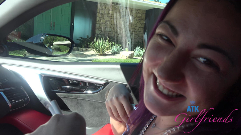 ATK Girlfriends: Întâlnire virtuală