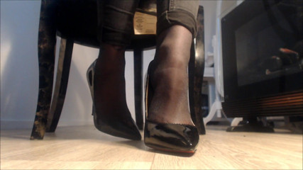 Inkeddutch: Louboutin, coaching masturbatoire