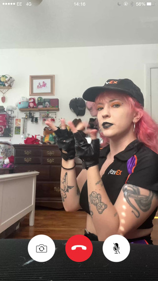 lilredvelvettt: Facetiming twojego byłego GF