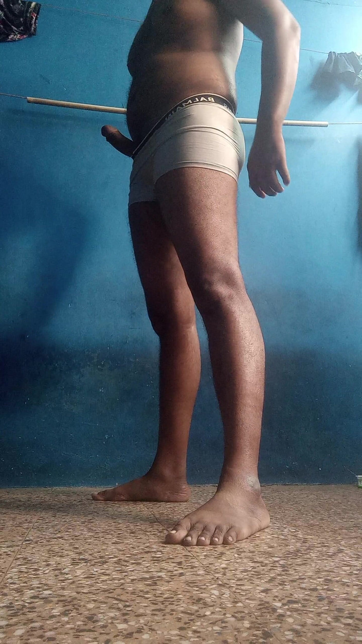 Sweet Indian cock: Een penisoefening met grote pikjongen met vriendin, neukpartij in poesje