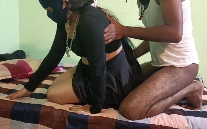 Housewife 69: Indian Boyfriend Fucked Her Girlfriend After Marriage