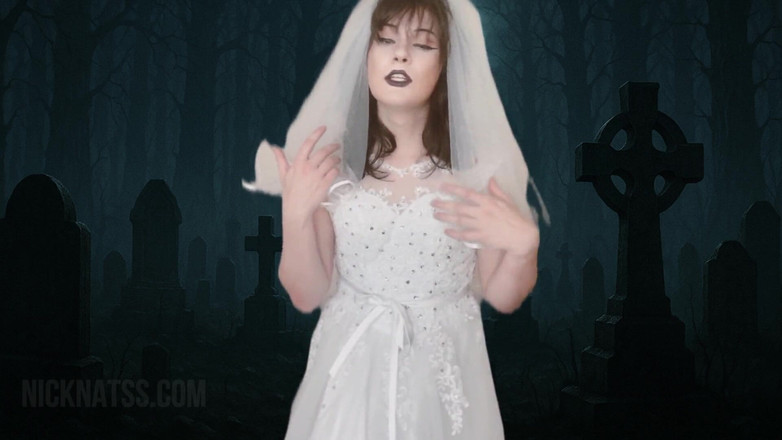 Natalie Napoli: Một cô dâu girlcock ma quái