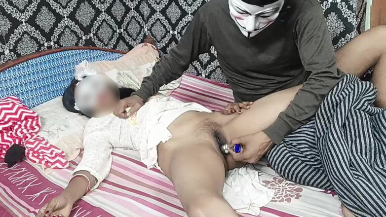 DIMPEEKUMARI21Y: Jija sali ha il suo primo sesso anale con un...