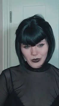 Mavis Dracula, ta copine vampire affamée de sperme - Ezra Faith - Mp4 HD