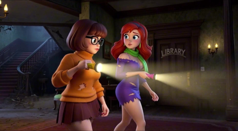 My night collection: Velma e daphne diventano completamente nude nel mistero della residenza...