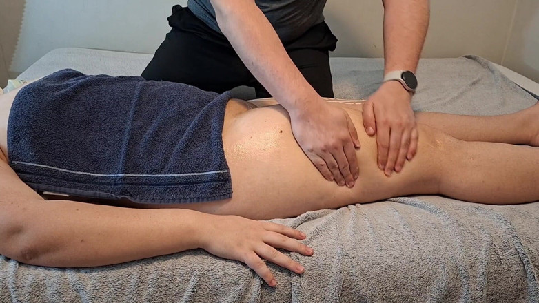 Cloupledesire69: Masaje lento y sensual que derretirá tu estrés