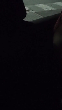 153 フレンチドッギング - 駐車場で私の妻が潮吹きしてウォッチャーをファック - 見知らぬ人に捕まる - ミスクリーミー