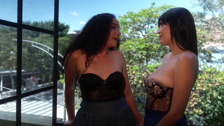 Andromeda Hot: เซ็กส์เลสเบี้ยนร้อนแรงกับเพื่อนสนิทของฉัน