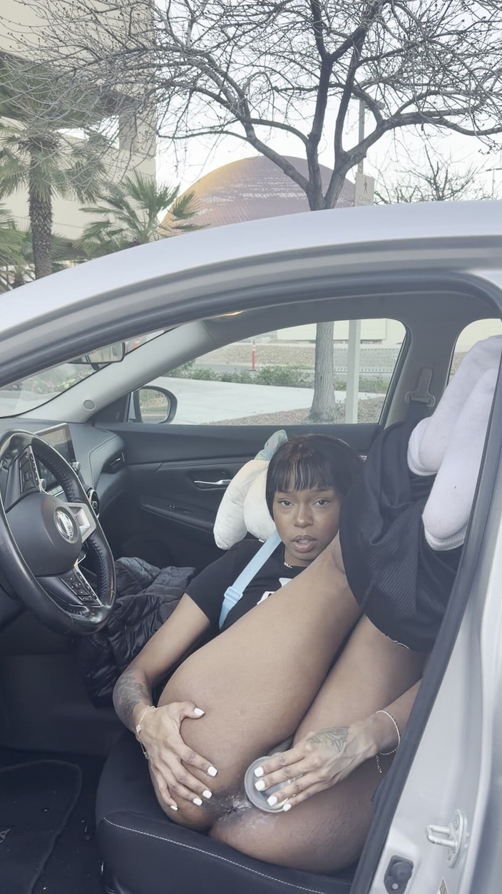 Kimmy Charms: Dildo ssanie i jebanie anal tryska