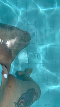 I Had an Orgasm in the Outdoor Pool