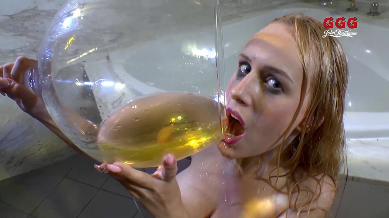 German Hardcore Gangbang: Ggg - 모든 걸 따먹는 부카케 여왕