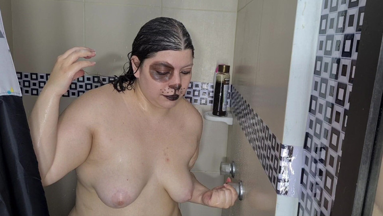 Alice H: Shower Time