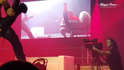 Mugur's World: MugurPorn dělá show na erotickém festivalu