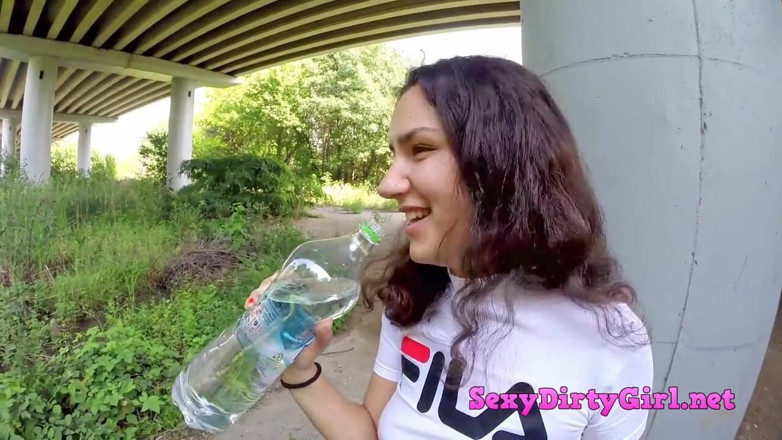 Sexy Dirty Girl: 109 минут сексуальная тинка сосет и трахается со зрелым извращенной толстяком с толстяком