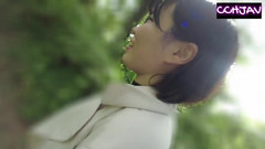 Chubby Curvy Hentai JAV: Curbe umede sub cerul deschis ca ea se bucură de...