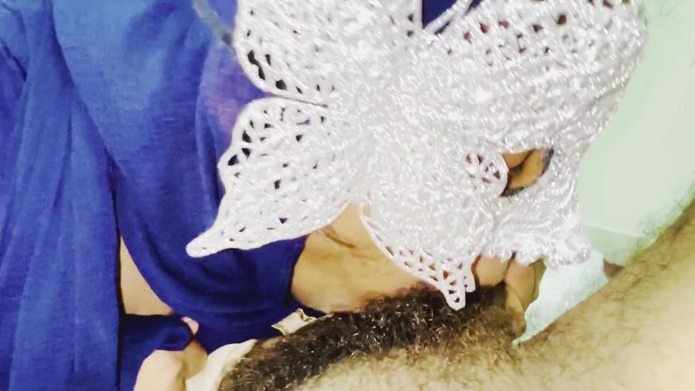 Immfuck: Ratu deepthroat Muslim India kembali, pancutan dalam mulut, buah dada...