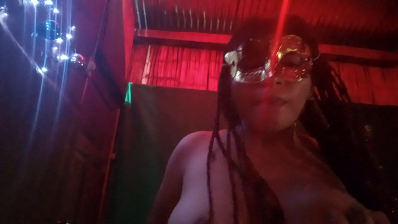 Martin13: Bela mulher peituda concorda com seu namorado para fazer sexo...