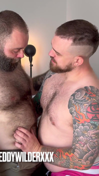 Papi oso barebacks un musculoso gordo
