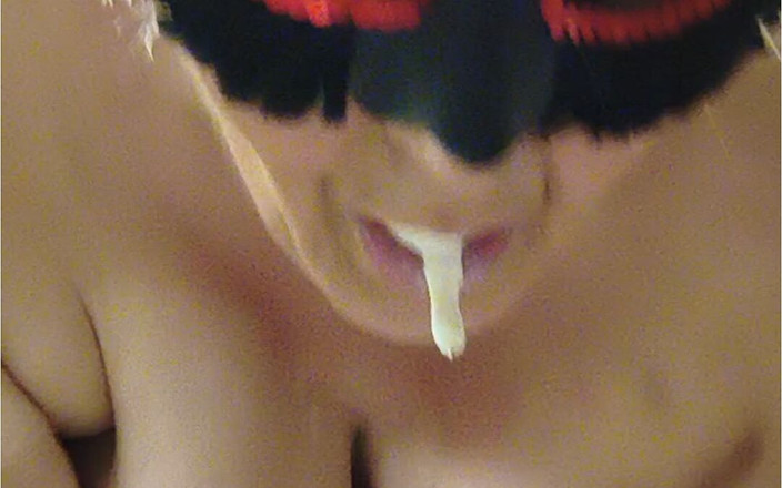 HerculesnVENUS: So viele männer schießen ihr sperma auf diese hure in...