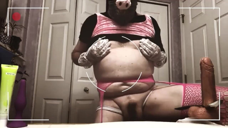 Kinky horny gay bois: Incontra la sissy maiale che si sega e senti il...