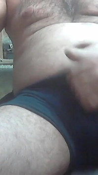 Tesão de papai goza repetidamente em webcams ao vivo
