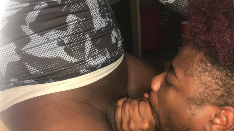 Wondahead21: Gözleri bağlı yarak emiyor