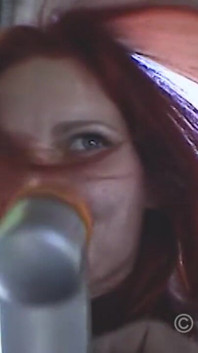 Bubbelkanin Keke på en parkeringsplats