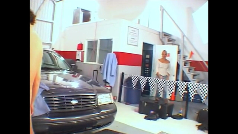 American beauty xxx: Sehari dengan mekanik