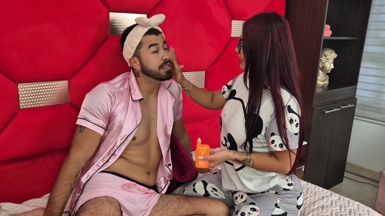 AlejandraPalacios: Video Sleepover dengan kawan gay saya berakhir dengan kongkek hebat