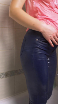 Jeans bagnati adorazione del culo fetish