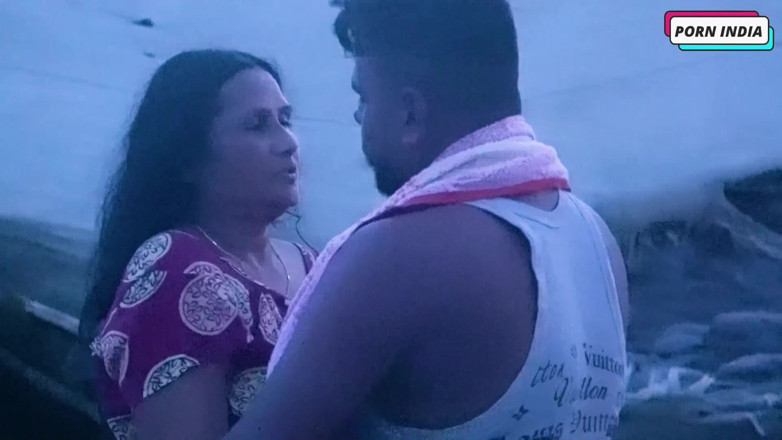 Porn India Studio: Seks hardcore dengan ibu tiri pacar