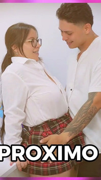 Girl Drips the Gynecologist's Fingers on Her Visit to His Doctor's Office