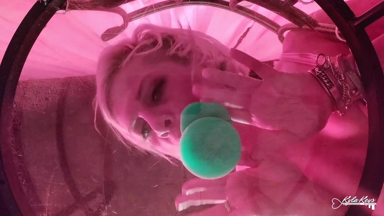 Kyla Keys: Вид снизу