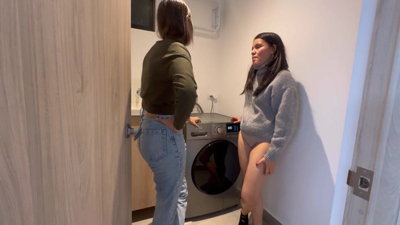 scarlettandc: Mój współpracownik zamienia mnie w lesbijkę w swojej pralni