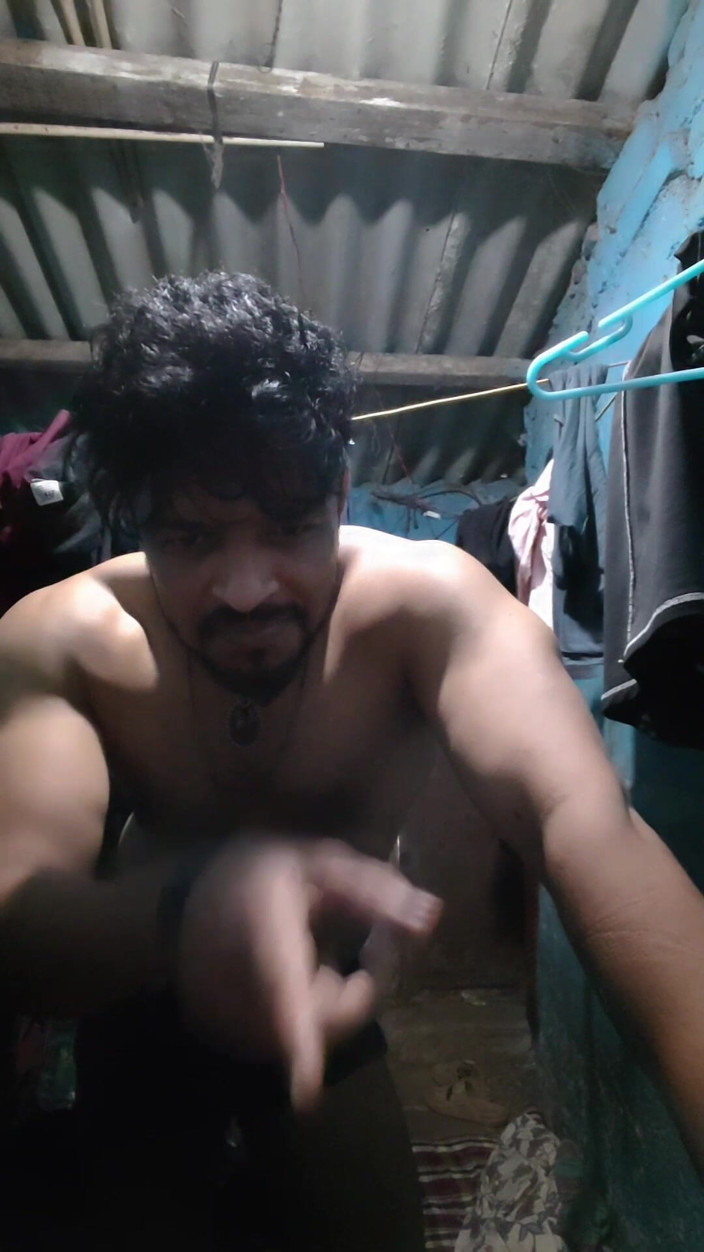 Mastkalandar: Desi Hunk Solo Mastrubution