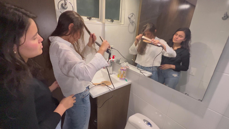 scarlettandc: Ma maquilleuse m’invite à faire des choses sexy