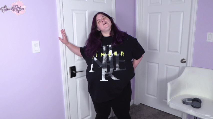 Masturbating While Discussing My Day 3 (Sarah Rae)