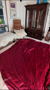 कल्पना है कि आप मेरी नानी बालों वाली चूत को चोद रहे हैं और मेरे बट छेद के साथ खेल रहे हैं।
